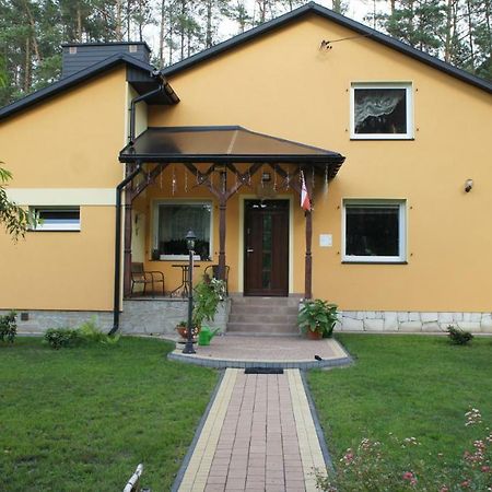 Hotel W Cieniu Sosen à Grebow Extérieur photo