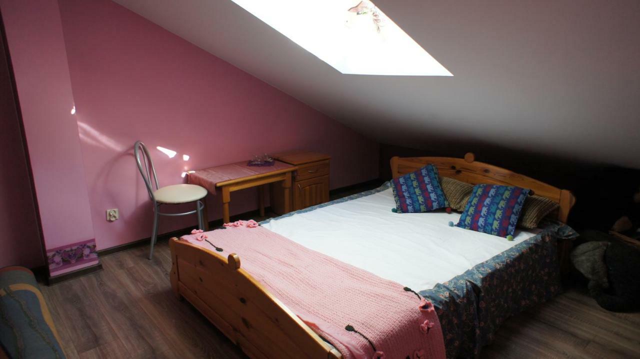 Hotel W Cieniu Sosen à Grebow Extérieur photo